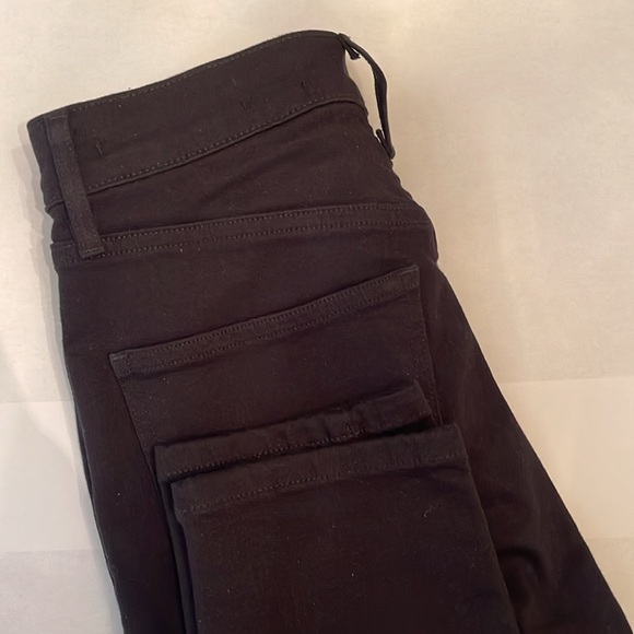 Aritzia Denim Forum “Lola” Jeans 26L - Picture 7 of 10